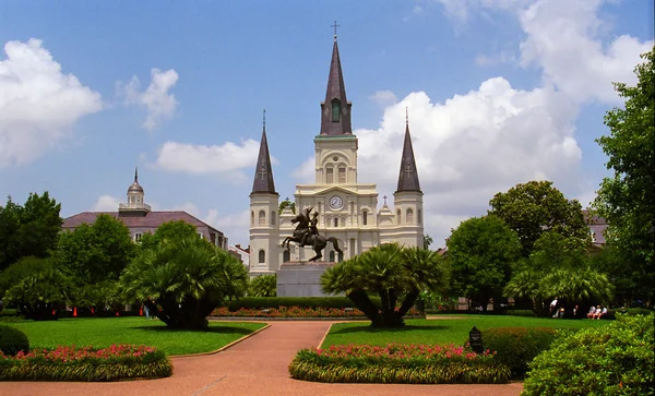Is New Orleans Safe To Visit