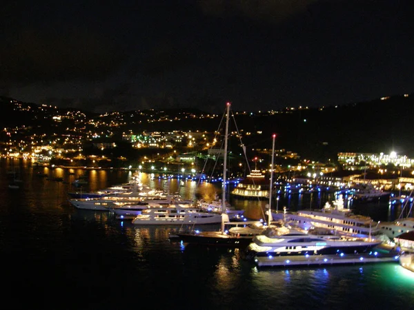 Is St. Thomas Safe To Visit At Night?